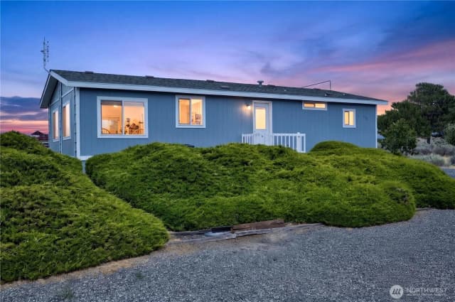 Property photo for 403 Summer Place Sw, Mattawa