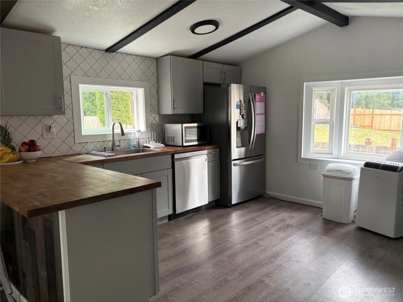 Property photo for 20810 108th Street Ct E, Bonney Lake photo 4