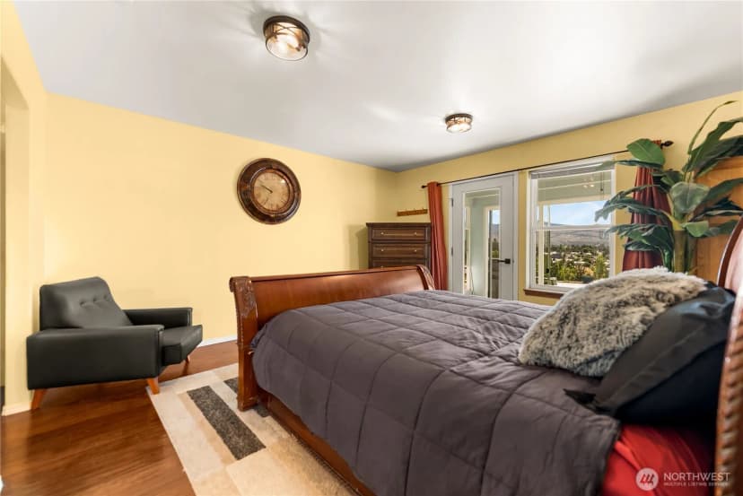 Property photo for 536 Hillcrest Circle Drive, Omak photo 18