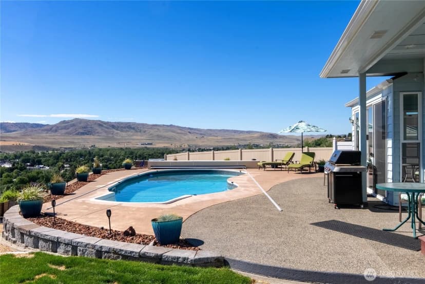 Property photo for 536 Hillcrest Circle Drive, Omak photo 34