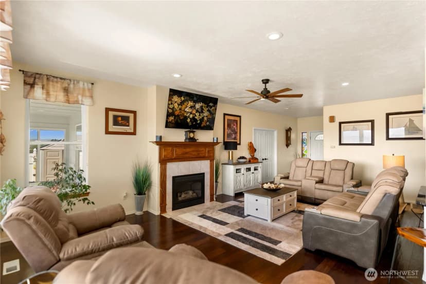 Property photo for 536 Hillcrest Circle Drive, Omak photo 7