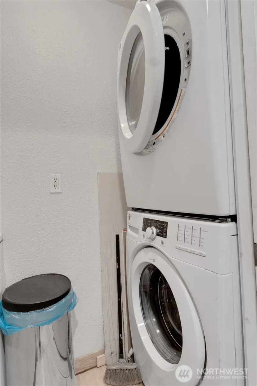 Property photo for 417 23rd Avenue #1, Seattle photo 13
