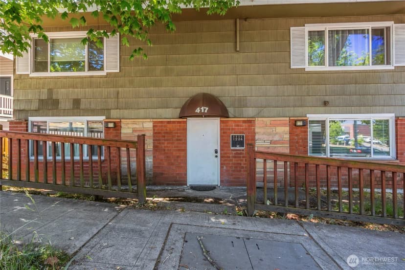 Property photo for 417 23rd Avenue #1, Seattle