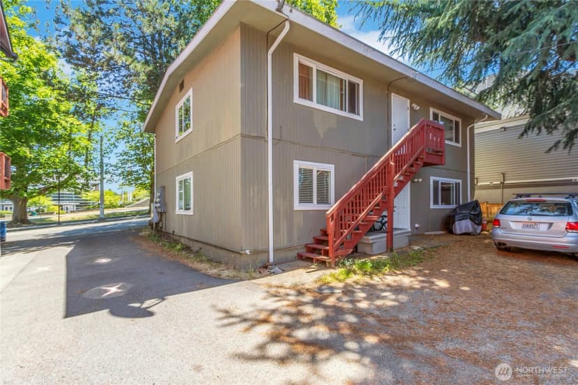 Property photo for 417 23rd Avenue #1, Seattle photo 14