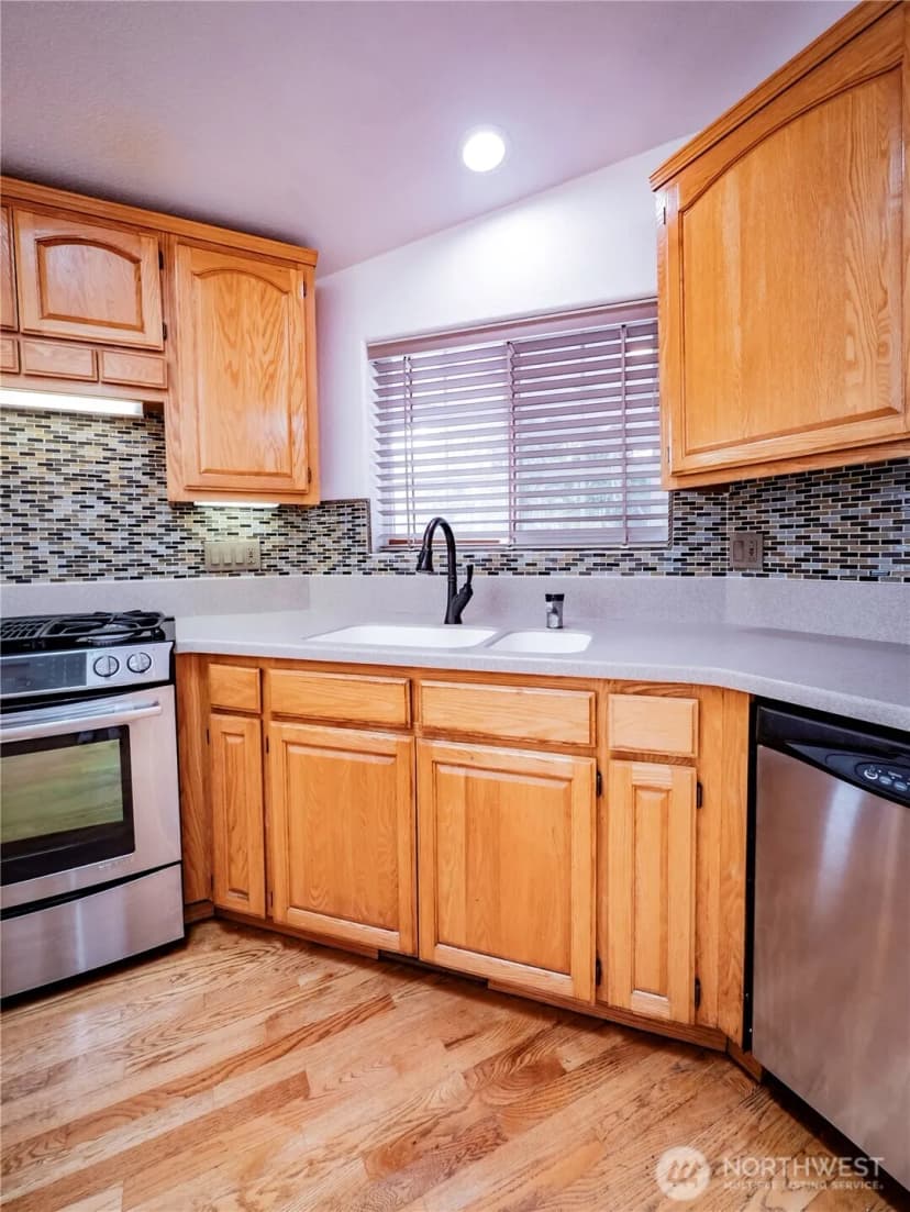 Property photo for 518 H Street Sw, Tumwater photo 10