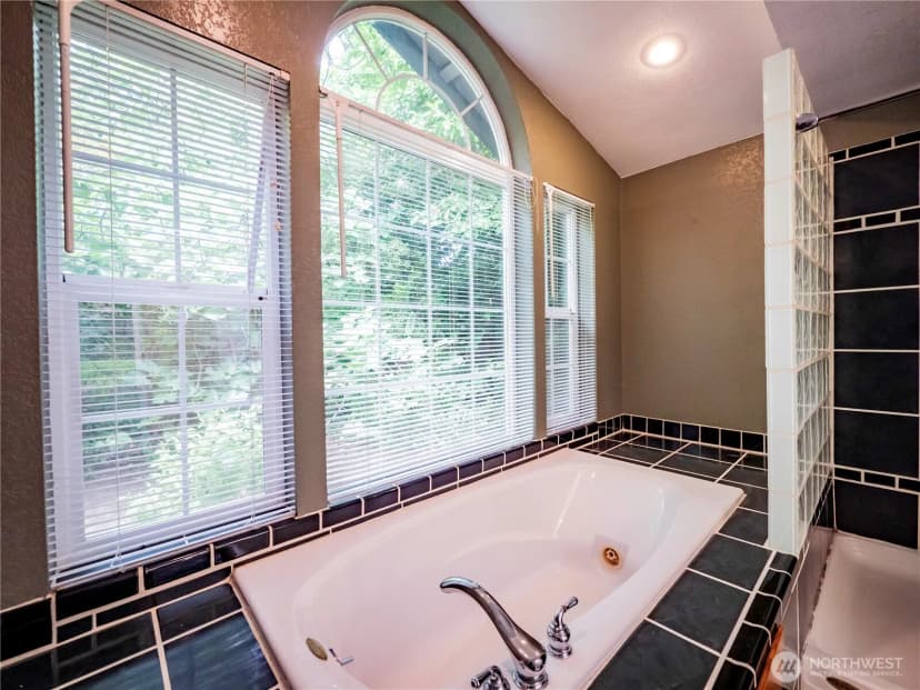 Property photo for 518 H Street Sw, Tumwater photo 18