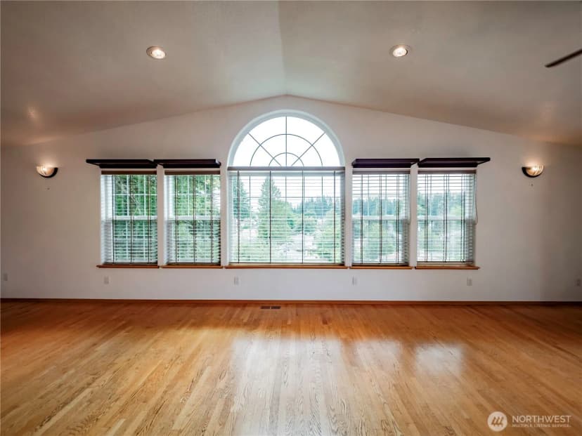 Property photo for 518 H Street Sw, Tumwater photo 8