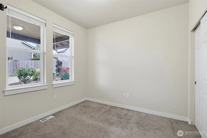 Property photo for 25330 128th Avenue Se, Kent photo 23