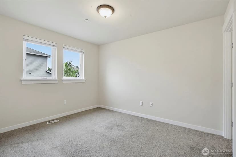 Property photo for 25330 128th Avenue Se, Kent photo 24