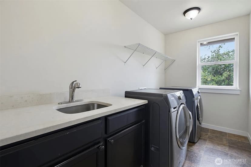 Property photo for 25330 128th Avenue Se, Kent photo 28