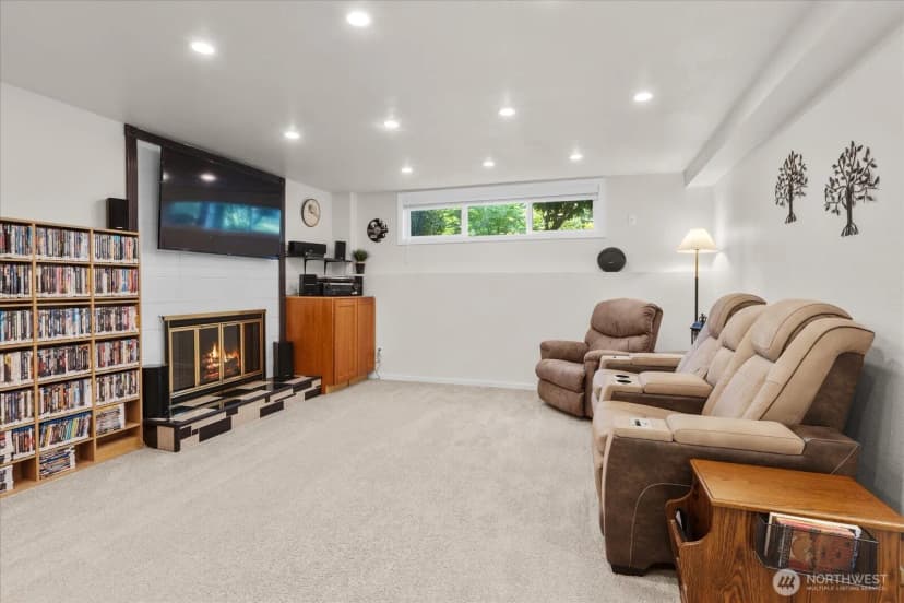 Property photo for 8512 Ne 136th Street, Kirkland photo 16