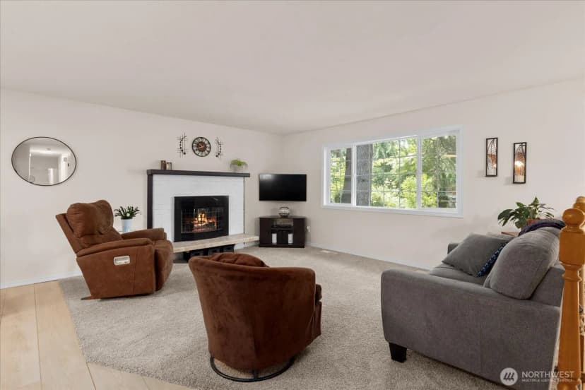 Property photo for 8512 Ne 136th Street, Kirkland photo 9