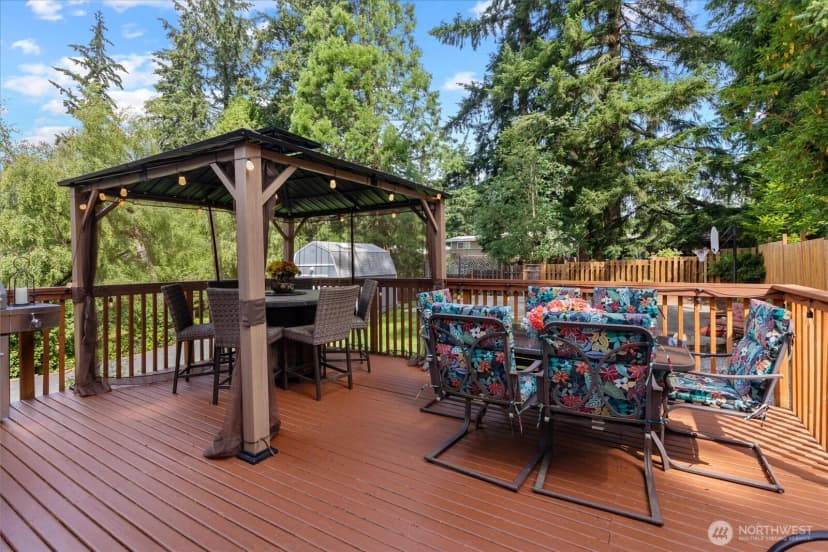 Property photo for 8512 Ne 136th Street, Kirkland photo 23