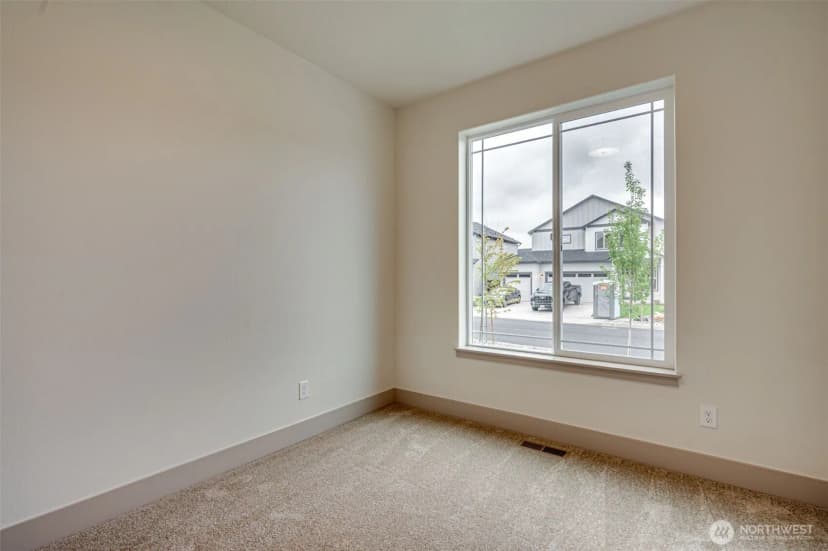 Property photo for 3439 Se 8th Avenue, Battle Ground photo 4