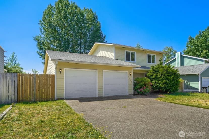 Property photo for 5517 39th Avenue Se, Lacey photo 2