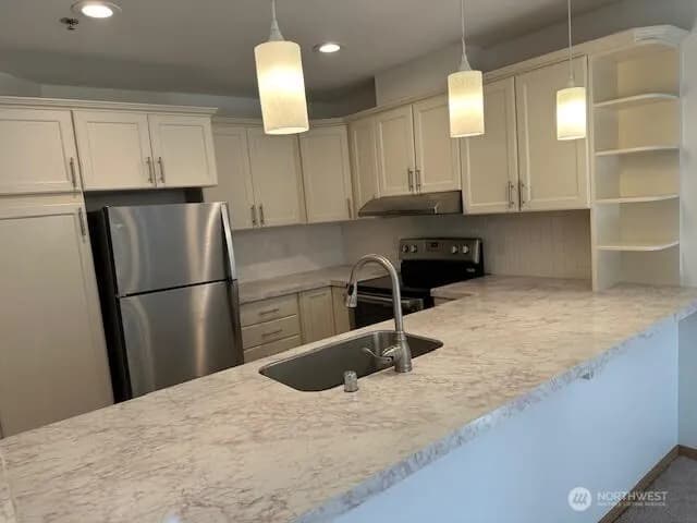 Property photo for 1684 152nd Avenue Ne #w307, Bellevue photo 2