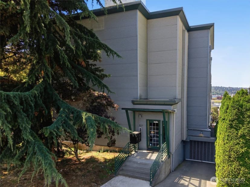 Property photo for 2713 Boylston Avenue E #201, Seattle photo 31