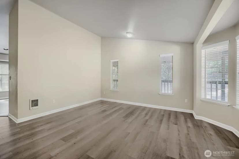 Property photo for 11012 195th Avenue E, Bonney Lake photo 3