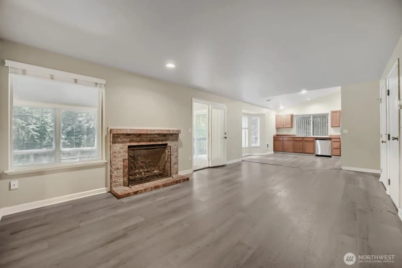 Property photo for 11012 195th Avenue E, Bonney Lake photo 9