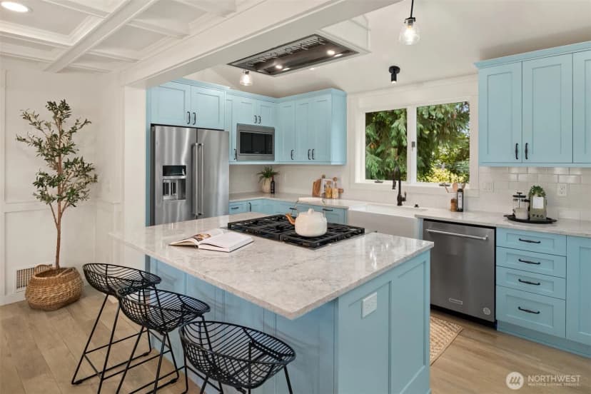 Property photo for 3435 Walnut Avenue Sw, Seattle photo 11