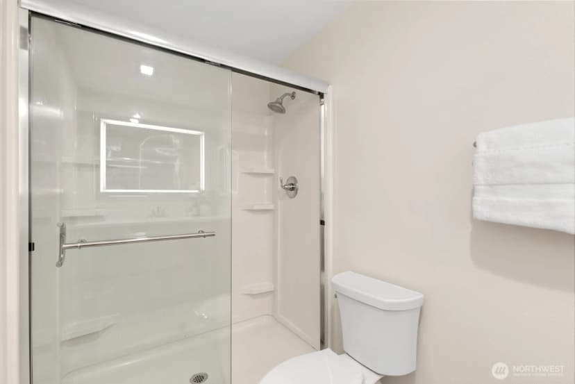 Property photo for 150 Ne 95th Street #302, Seattle photo 20