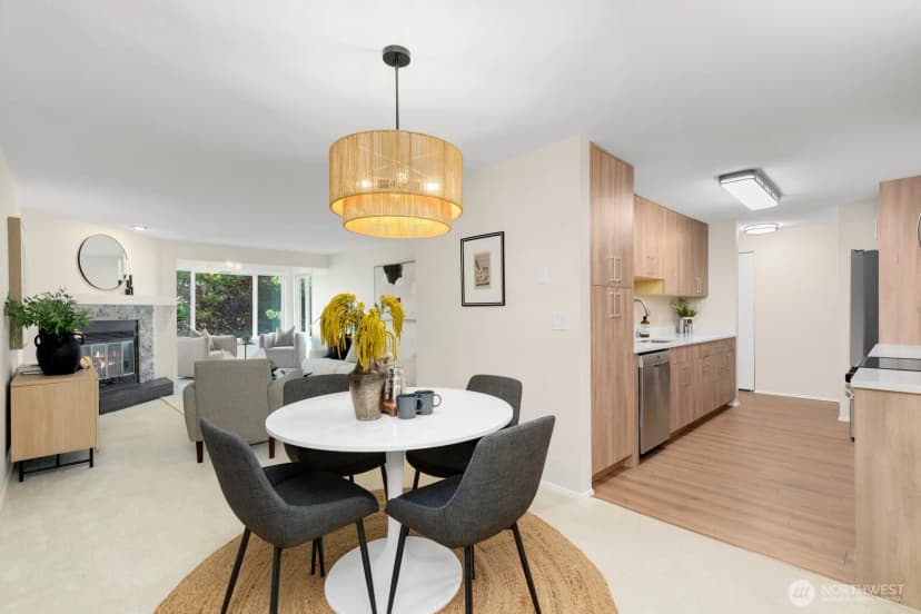 Property photo for 150 Ne 95th Street #302, Seattle photo 14