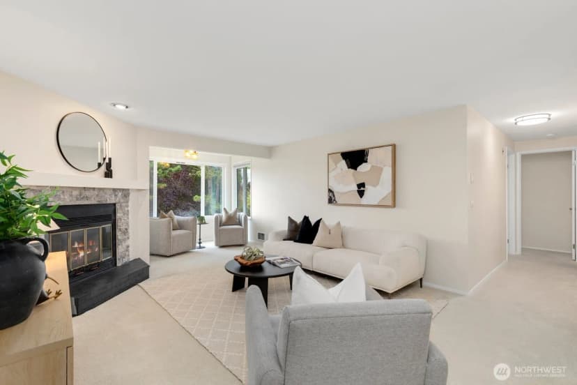 Property photo for 150 Ne 95th Street #302, Seattle photo 4