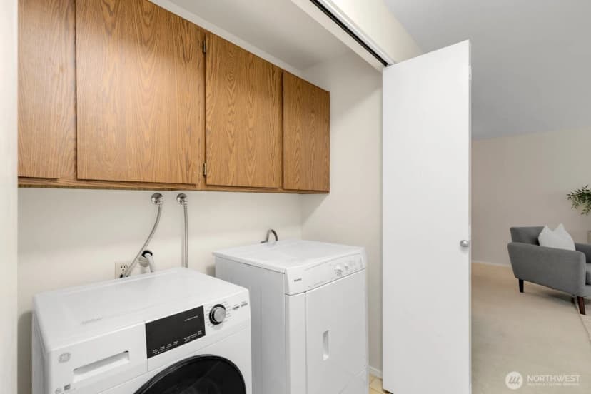 Property photo for 150 Ne 95th Street #302, Seattle photo 25