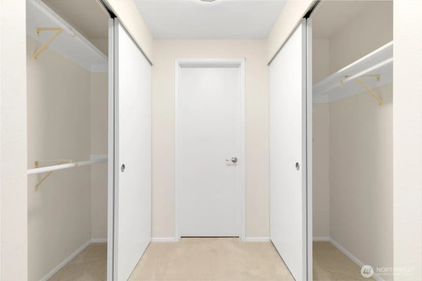 Property photo for 150 Ne 95th Street #302, Seattle photo 21