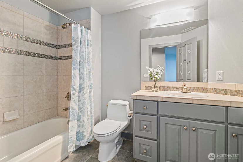 Property photo for 14225 Se 87th Place, Newcastle photo 25