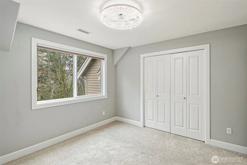 Property photo for 14225 Se 87th Place, Newcastle photo 26