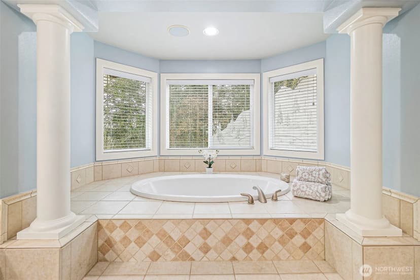 Property photo for 14225 Se 87th Place, Newcastle photo 21