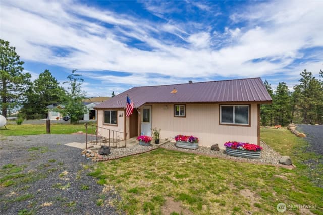 Property photo for 270 Ridge Loop Road, Cle Elum