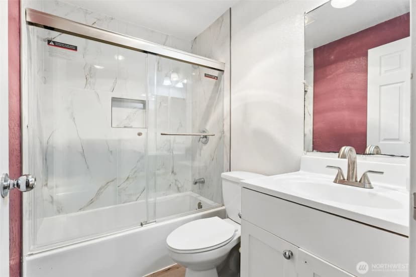 Property photo for 23410 18th Avenue S #a101, Des Moines photo 10