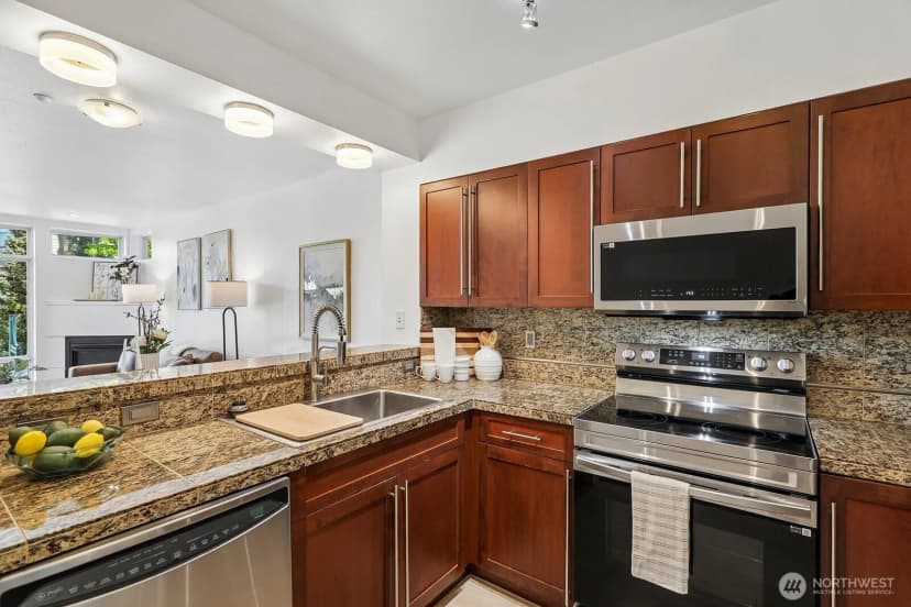 Property photo for 211 Kirkland Avenue #206, Kirkland photo 11