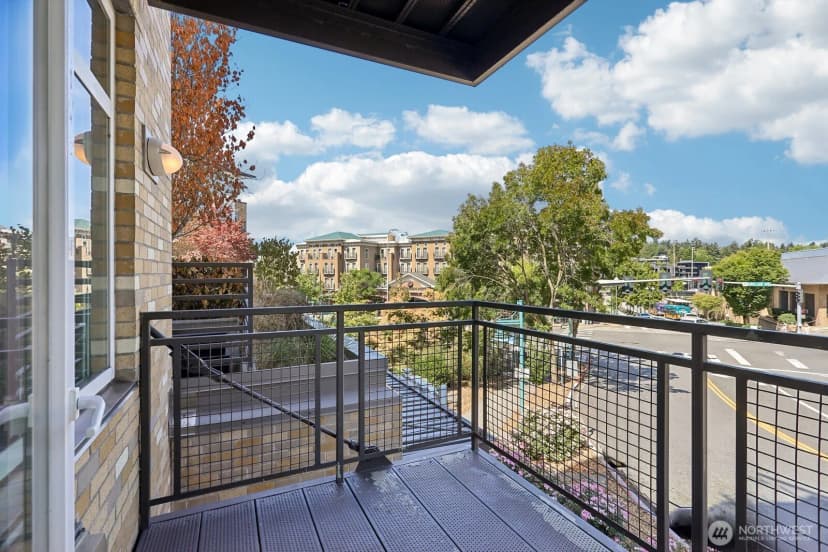 Property photo for 211 Kirkland Avenue #206, Kirkland photo 25