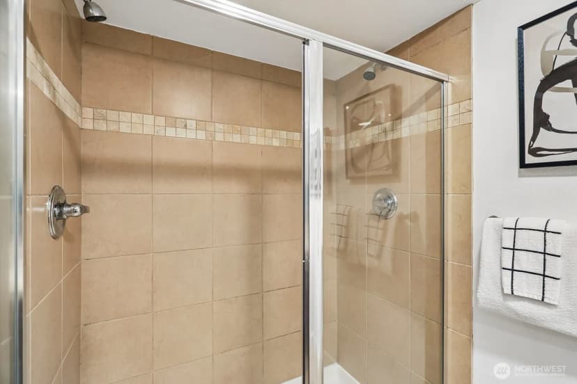 Property photo for 211 Kirkland Avenue #206, Kirkland photo 21