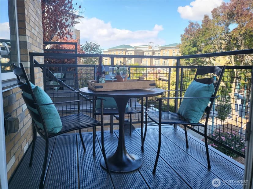 Property photo for 211 Kirkland Avenue #206, Kirkland photo 25