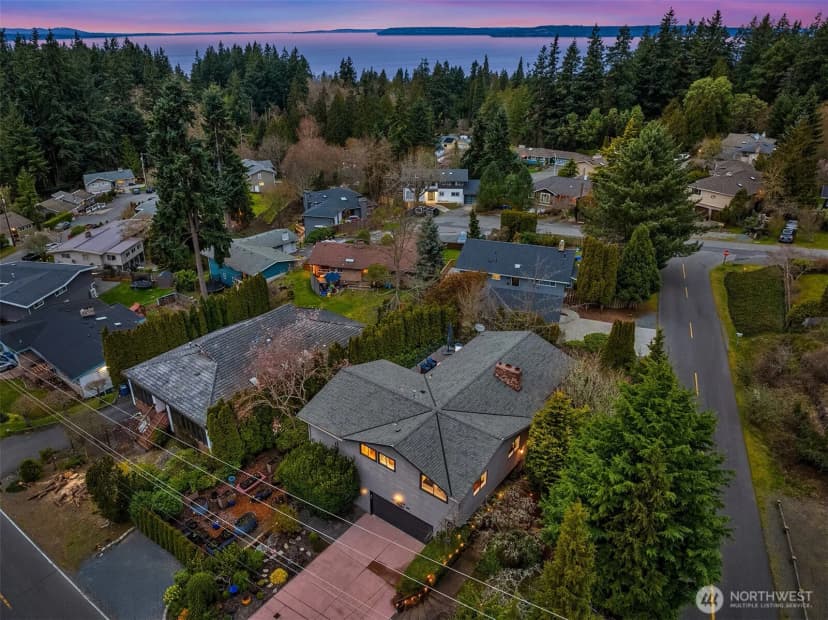Property photo for 7407 180th Street Sw, Edmonds photo 31