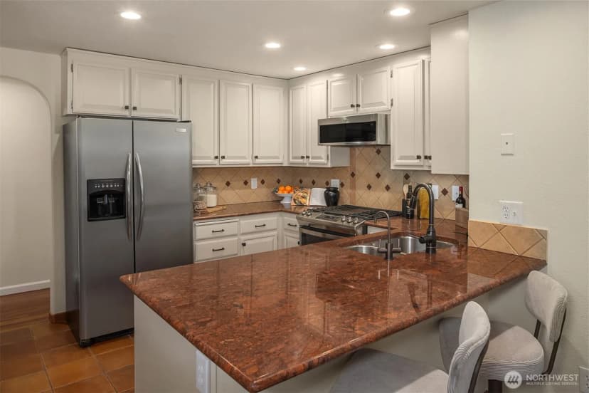 Property photo for 7407 180th Street Sw, Edmonds photo 8