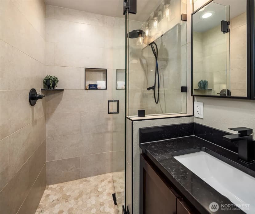 Property photo for 7407 180th Street Sw, Edmonds photo 13