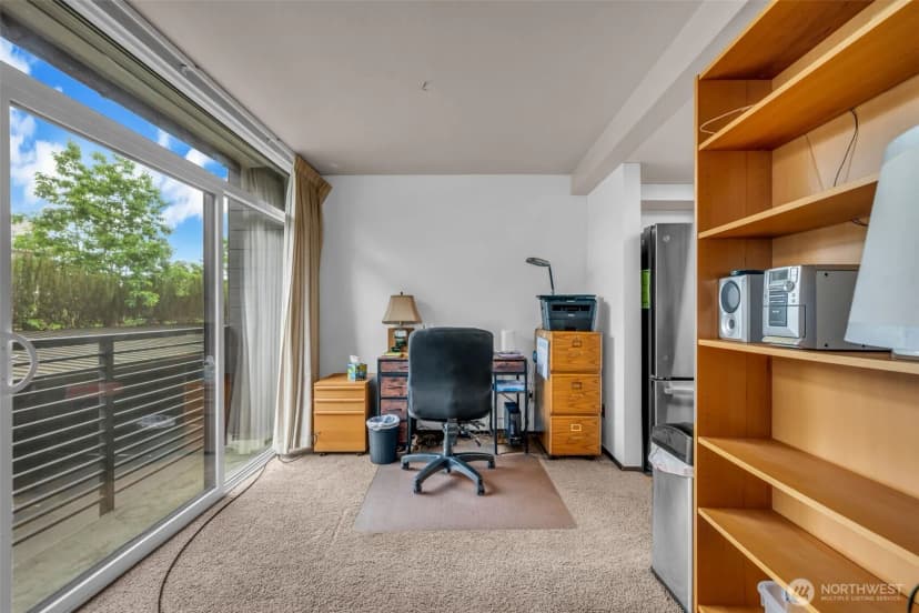 Property photo for 11300 1st Avenue Ne #115, Seattle photo 9