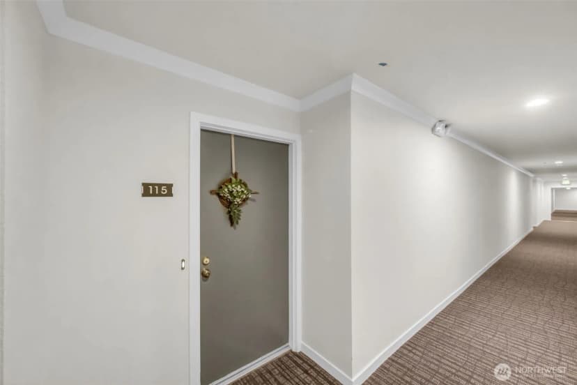 Property photo for 11300 1st Avenue Ne #115, Seattle photo 29