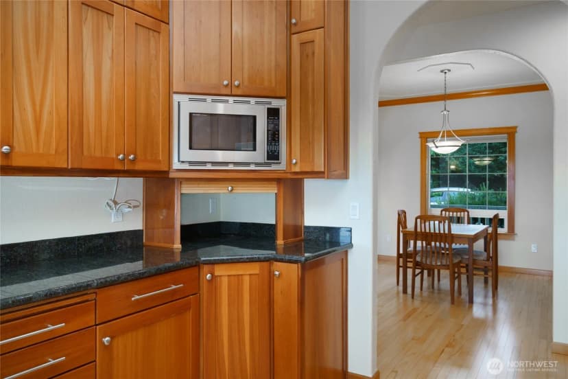 Property photo for 1810 Island View Place, Anacortes photo 4