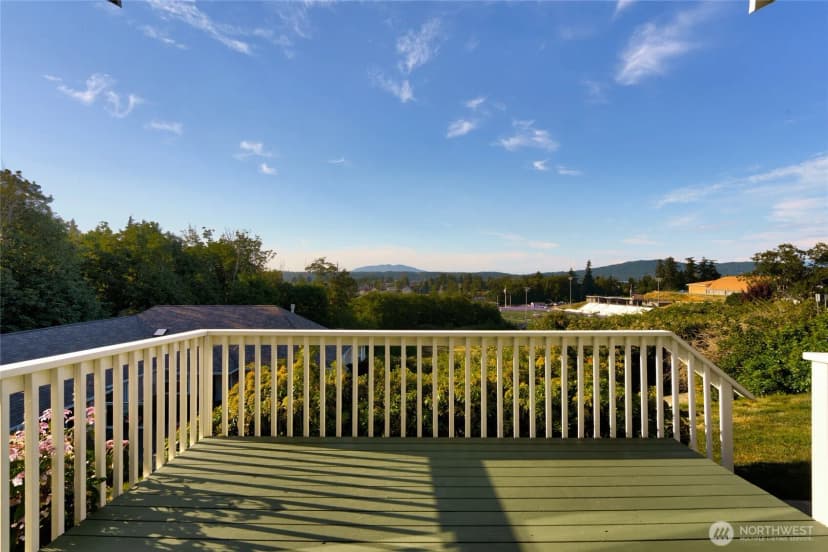 Property photo for 1810 Island View Place, Anacortes photo 7