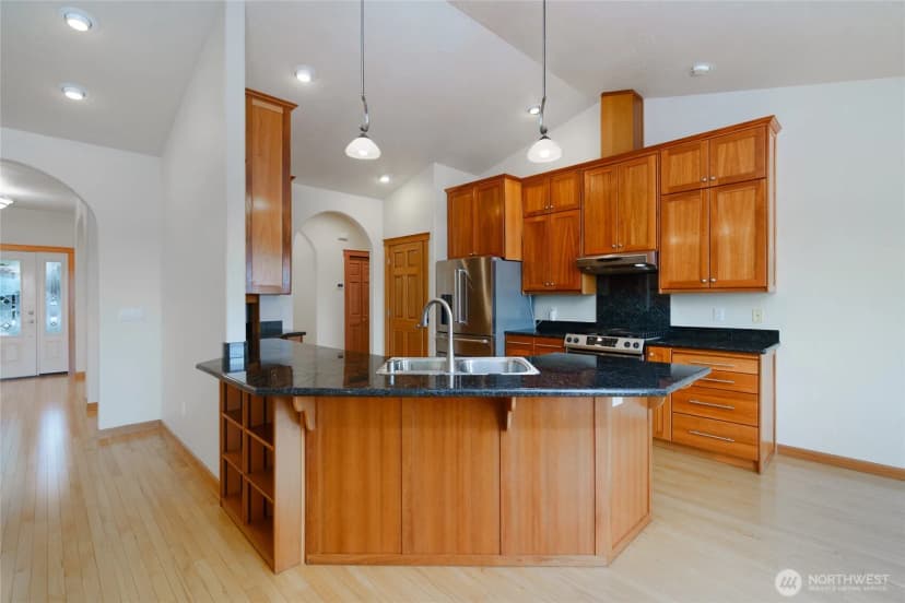 Property photo for 1810 Island View Place, Anacortes photo 9