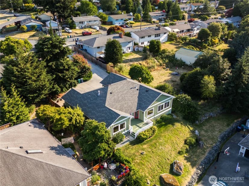 Property photo for 1810 Island View Place, Anacortes photo 32