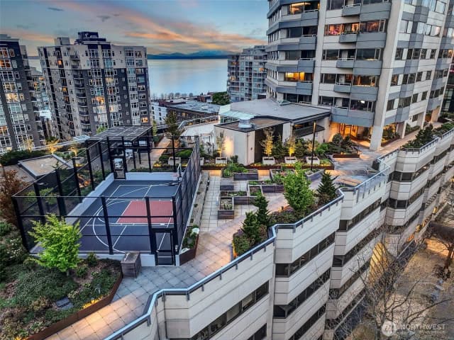 Property photo for 2821 2nd Avenue #1005, Seattle photo 2