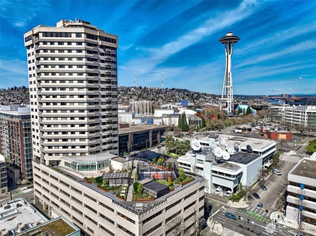 Property photo for 2821 2nd Avenue #1005, Seattle photo 3