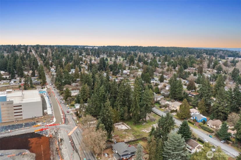 Property photo for 14552 5th Avenue Ne, Shoreline photo 14